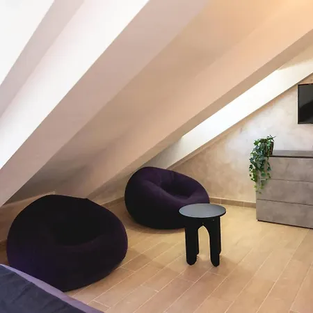 Piazza Vittorio Apartment